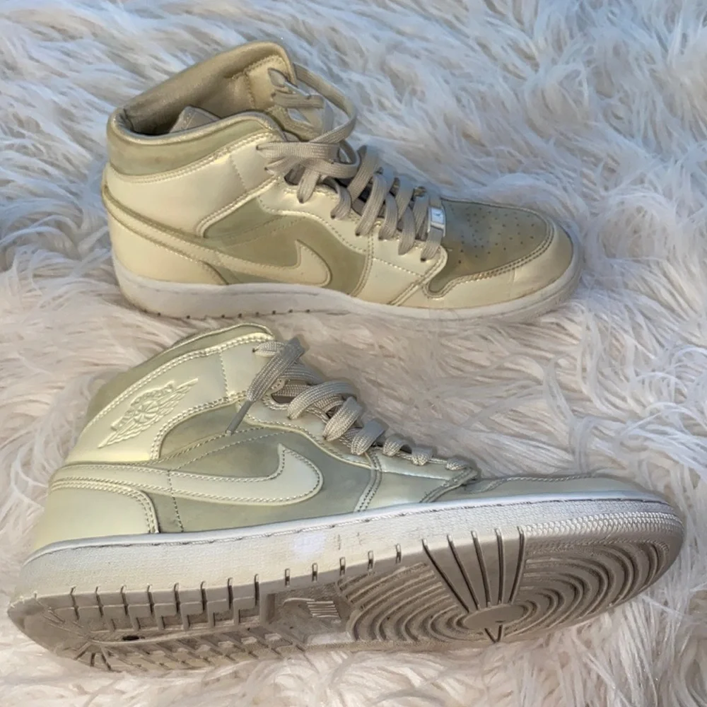 AIR JORDAN Nike athletic shoes